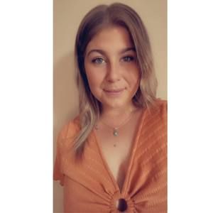 Meet your Posher, Jade